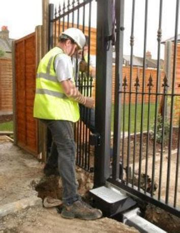 swing gate repair near me|fix gates near me.